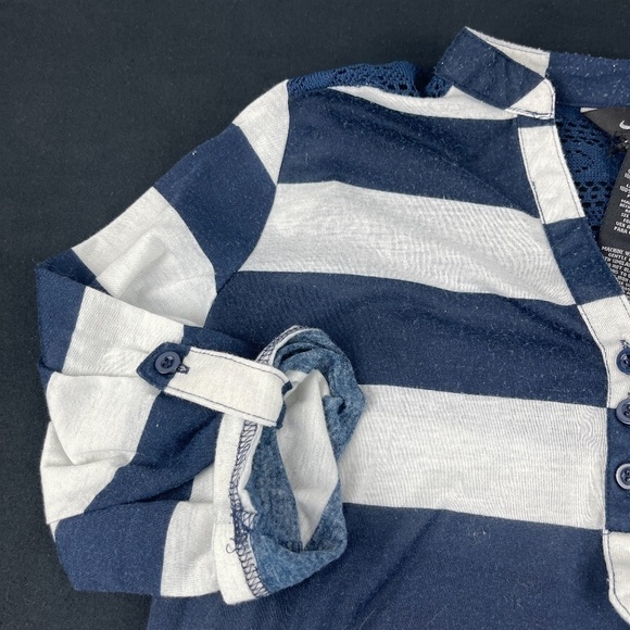 Justify Womens Blouse Blue White Striped Small - Picture 6 of 10